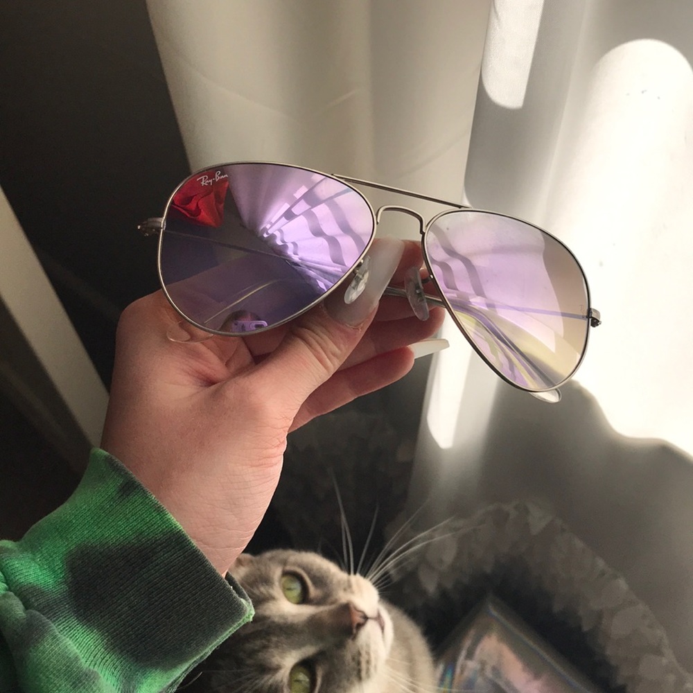 Ray-Bans Aviators - Picture 2 of 3